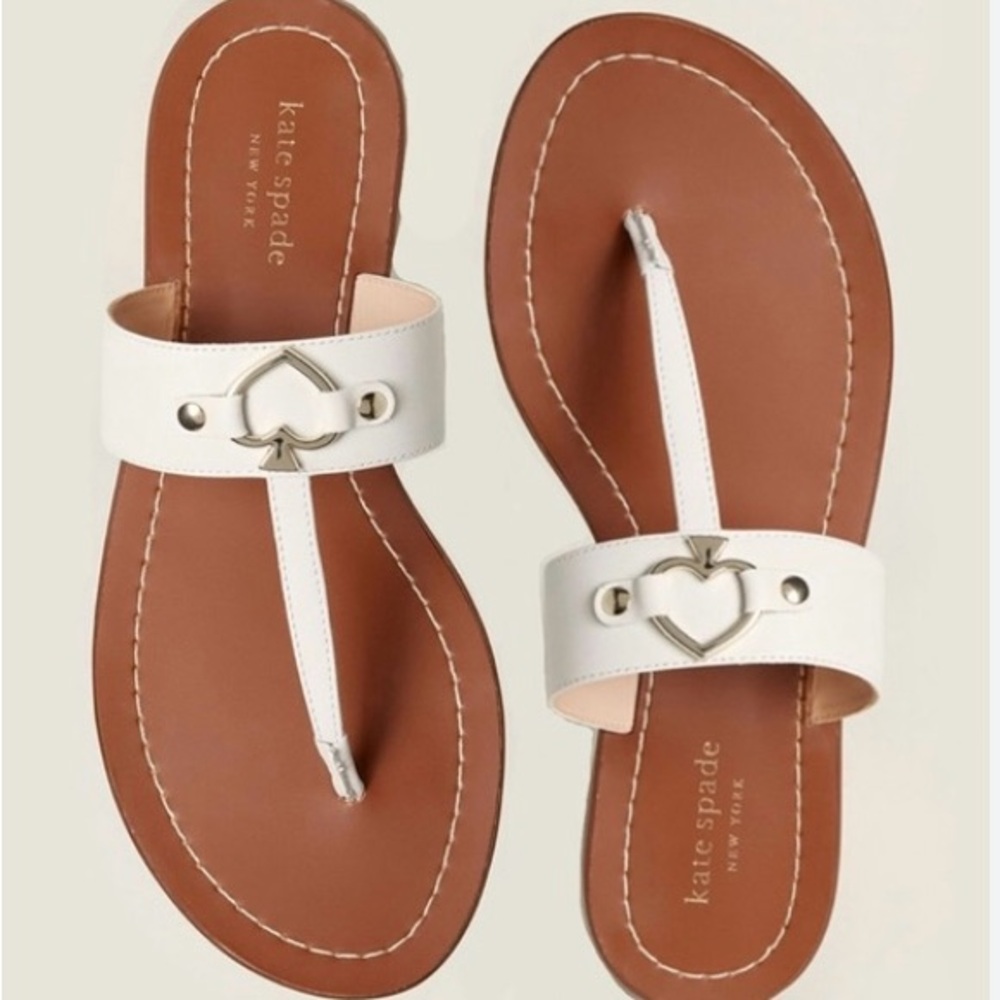 White Sandals Kate Spade thongs slip on faux patent leather iconic hardware 9